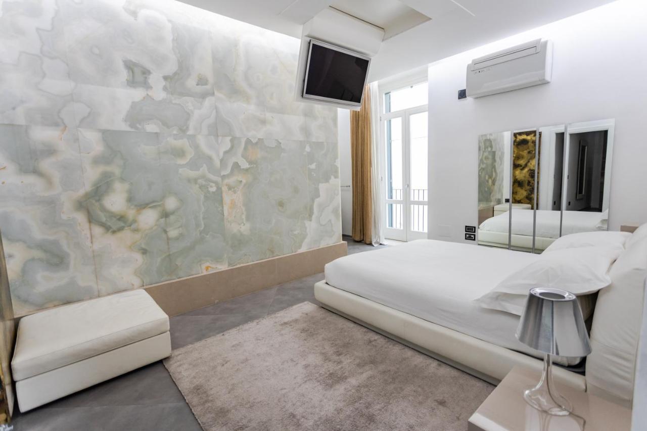 Maison Bleu Luxury Suite Sul Porto Di Трани Екстериор снимка