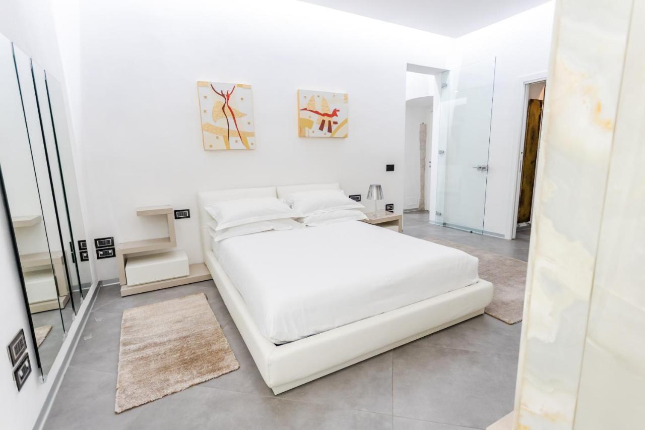 Maison Bleu Luxury Suite Sul Porto Di Трани Екстериор снимка