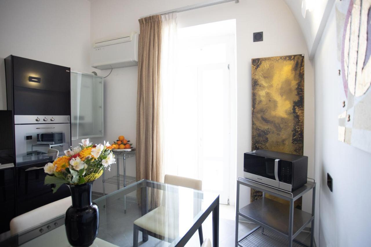 Maison Bleu Luxury Suite Sul Porto Di Трани Екстериор снимка