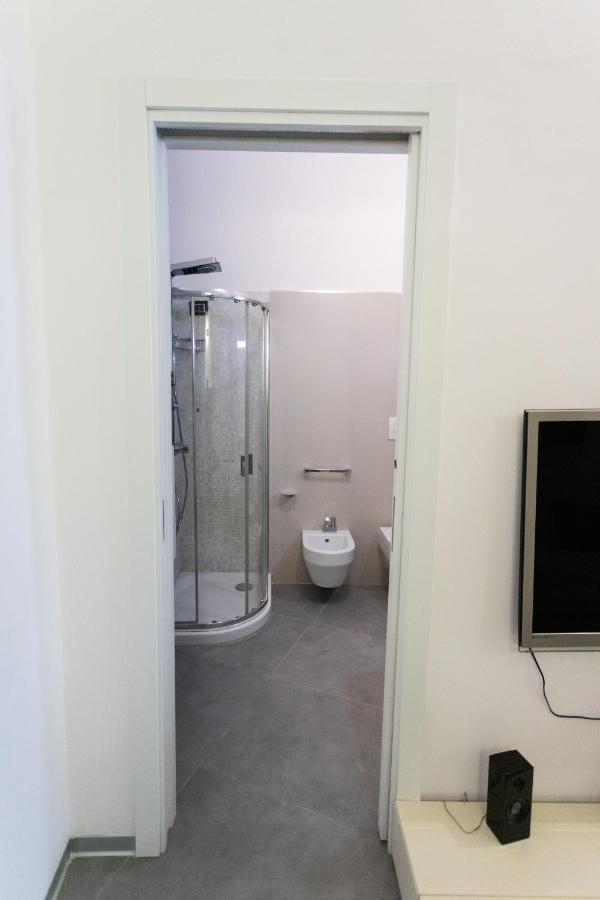 Maison Bleu Luxury Suite Sul Porto Di Трани Екстериор снимка