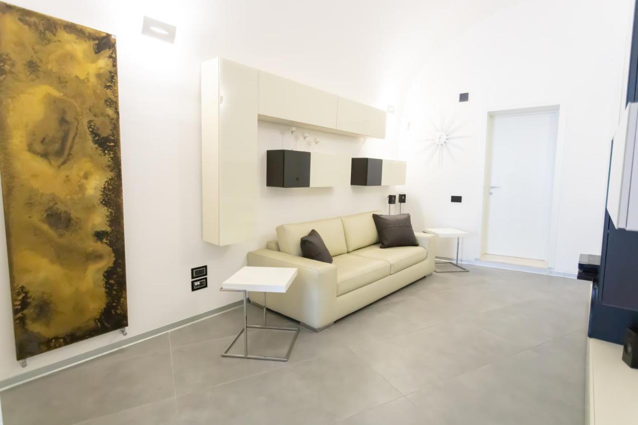 Maison Bleu Luxury Suite Sul Porto Di Трани Екстериор снимка