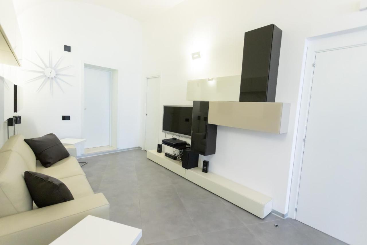 Maison Bleu Luxury Suite Sul Porto Di Трани Екстериор снимка